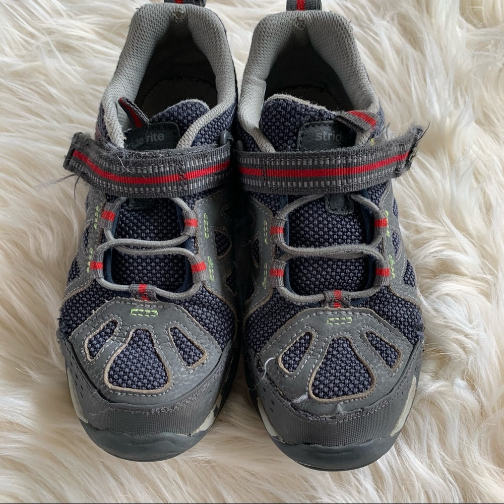 ✨STRIDE RITE✨Velcro Sneaker✨Little Boys 2.5W